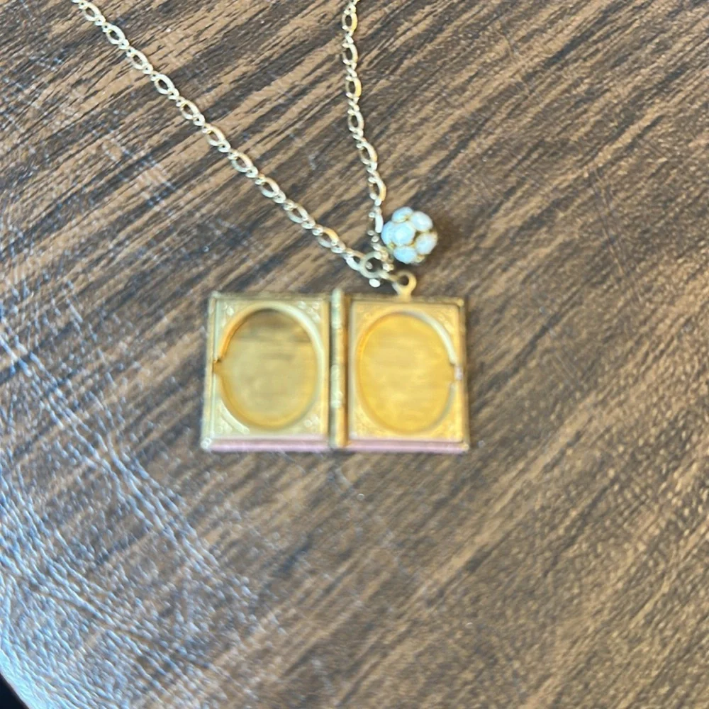 Lenora Dame Scottie Vintage Locket Necklace- on hold for lavender bee - Picture 5 of 8